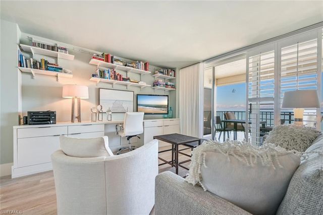 3115 Gulf Shore BLVD N # 608S, Naples, FL 34103