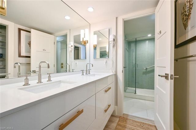 3115 Gulf Shore BLVD N # 608S, Naples, FL 34103