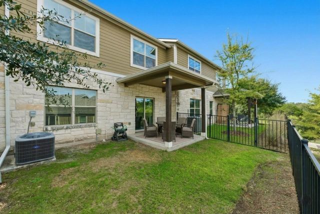 516 E Slaughter LN 2402, Austin, TX 78744