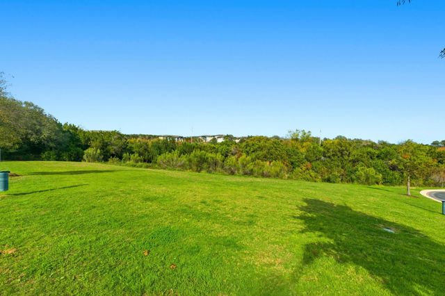 516 E Slaughter LN 2402, Austin, TX 78744