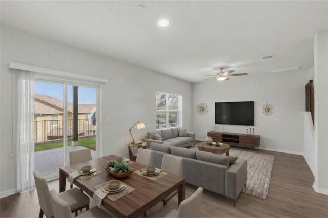 516 E Slaughter LN 2402, Austin, TX 78744