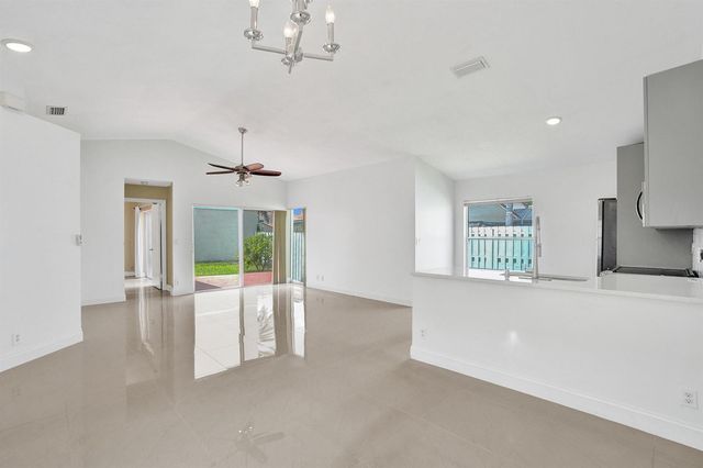17866 SW 10th Lane, Pembroke Pines, FL 33029
