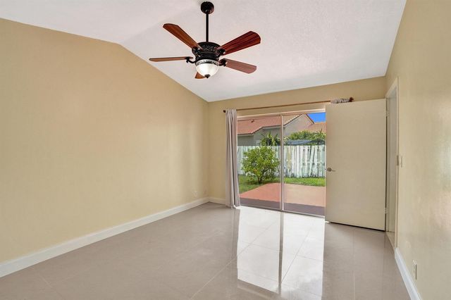 17866 SW 10th Lane, Pembroke Pines, FL 33029