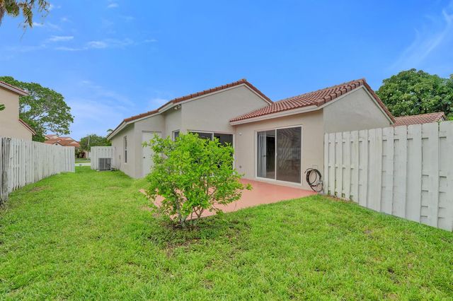 17866 SW 10th Lane, Pembroke Pines, FL 33029