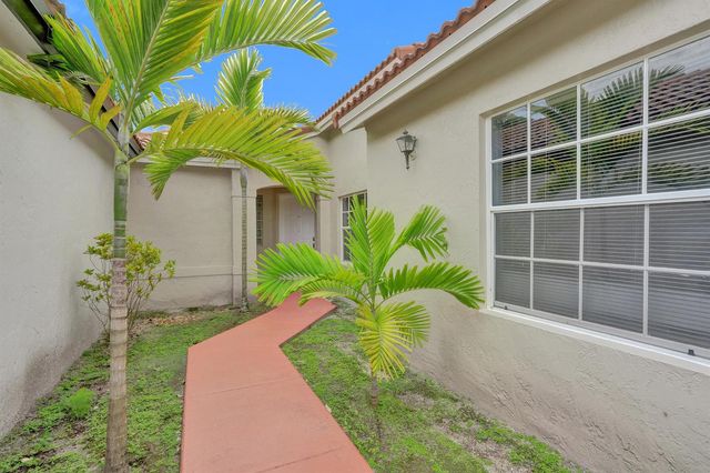 17866 SW 10th Lane, Pembroke Pines, FL 33029