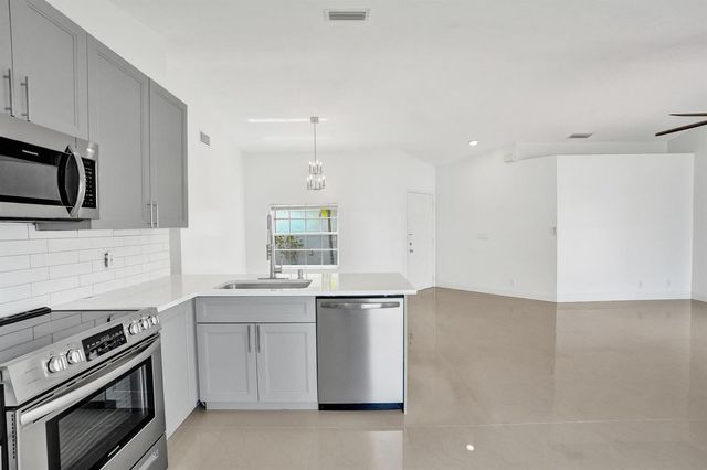 17866 SW 10th Lane, Pembroke Pines, FL 33029