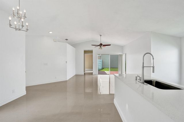 17866 SW 10th Lane, Pembroke Pines, FL 33029