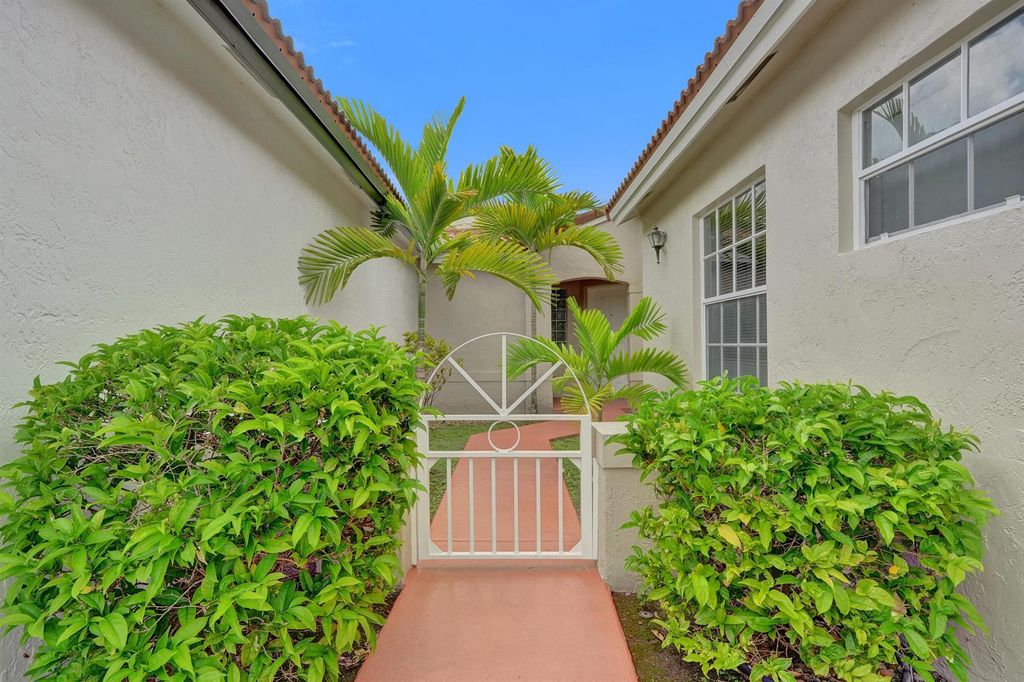 17866 SW 10th Lane, Pembroke Pines, FL 33029