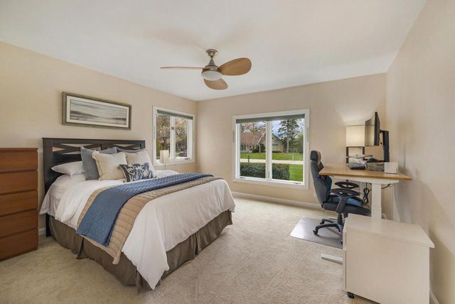 221 Clovernook LANE, Fox Point, WI 53217