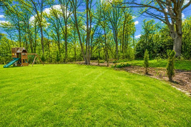 221 Clovernook LANE, Fox Point, WI 53217