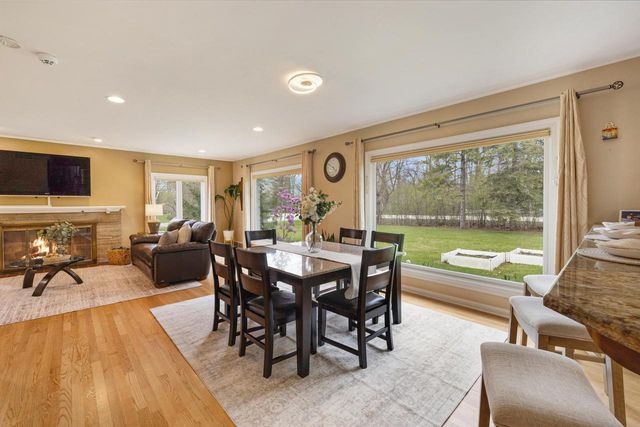 221 Clovernook LANE, Fox Point, WI 53217