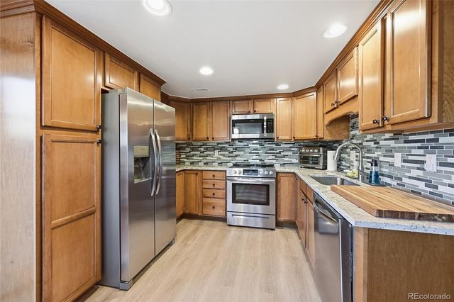 7029 S Knolls Way, Centennial, CO 80122