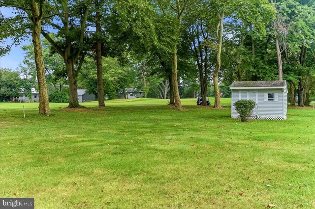 1 W FAIRWAYS CIR, Smyrna, DE 19977