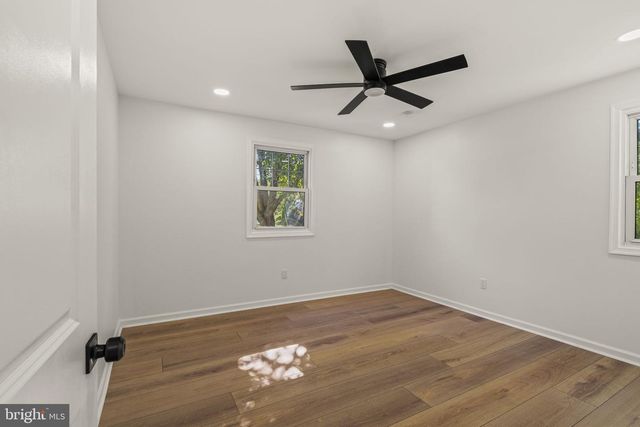 151 MOORE AVE, Barrington, NJ 08007