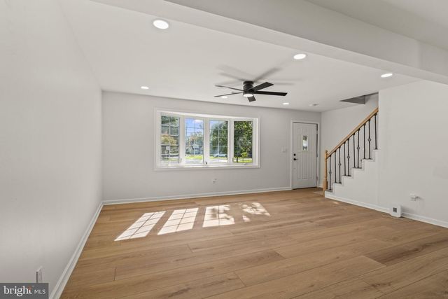 151 MOORE AVE, Barrington, NJ 08007