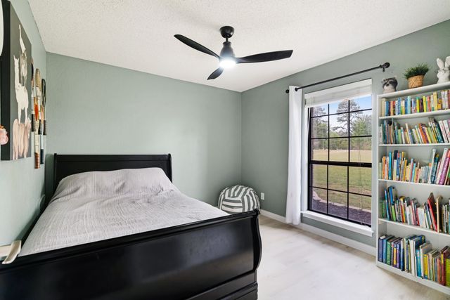 32 County Road 35940, Powderly, TX 75473