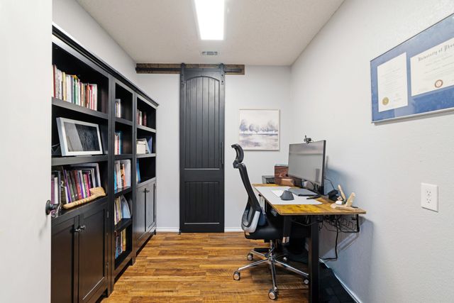 32 County Road 35940, Powderly, TX 75473