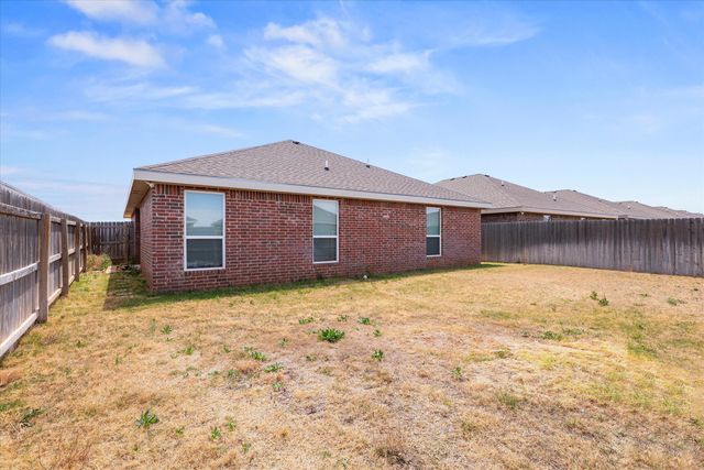 8414 11th Street, Lubbock, TX 79416