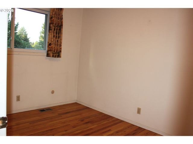 911 CUMMINGS Ln, Keizer, OR 97303