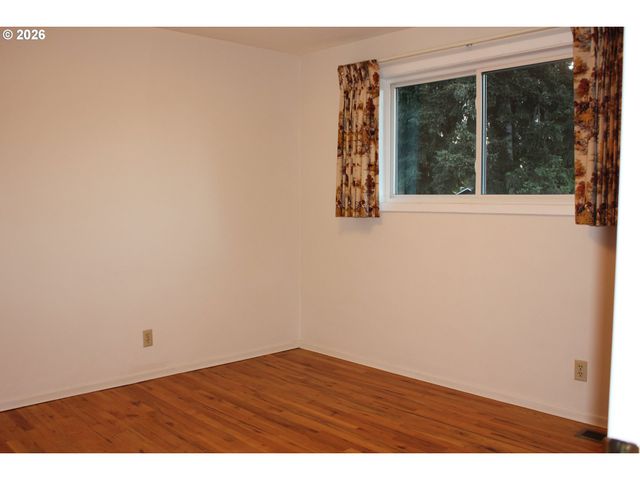 911 CUMMINGS Ln, Keizer, OR 97303