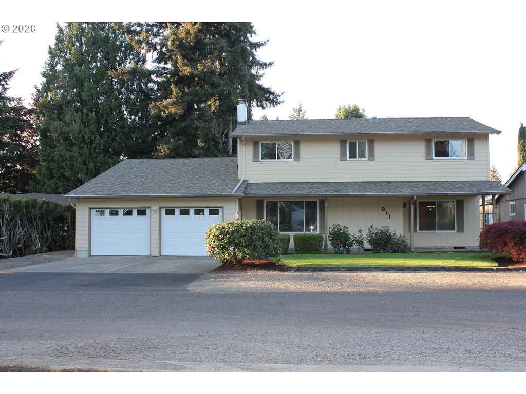 911 CUMMINGS Ln, Keizer, OR 97303