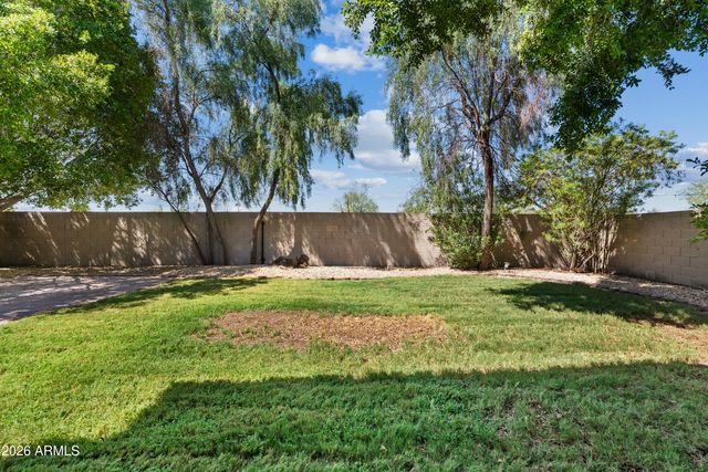 3928 S HOLLYHOCK Place, Chandler, AZ 85248