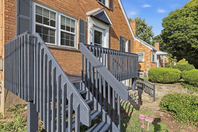 2712 W Galbraith Road, Colerain Twp, OH 45239