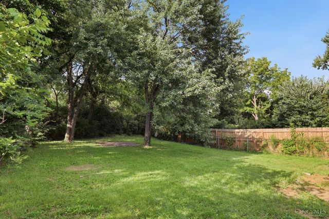 2712 W Galbraith Road, Colerain Twp, OH 45239