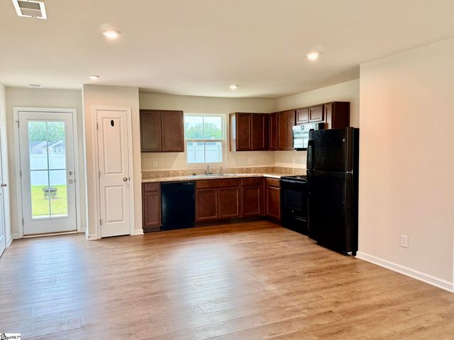 818 Cranbrook Drive, Woodruff, SC 29388