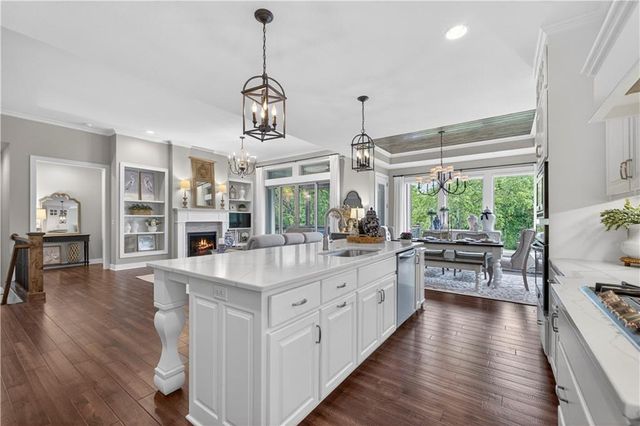 9363 Lind Road, Lenexa, KS 66219