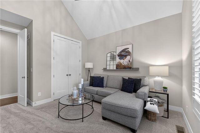 9363 Lind Road, Lenexa, KS 66219