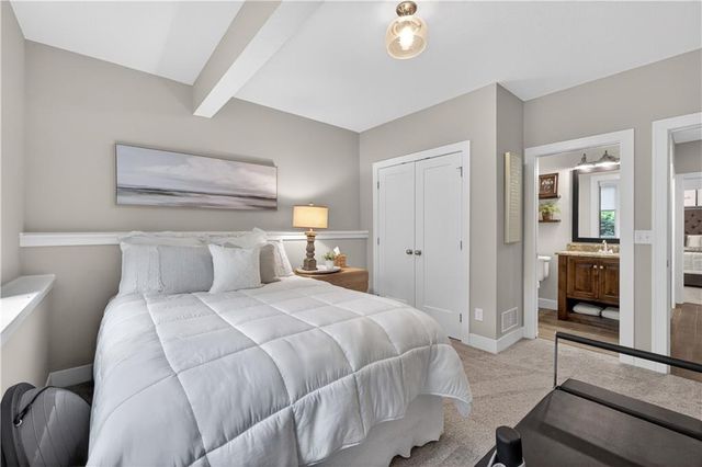 9363 Lind Road, Lenexa, KS 66219