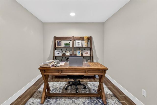 9363 Lind Road, Lenexa, KS 66219