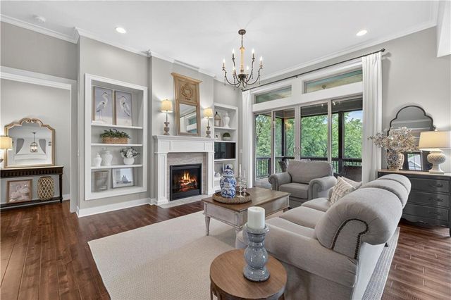 9363 Lind Road, Lenexa, KS 66219