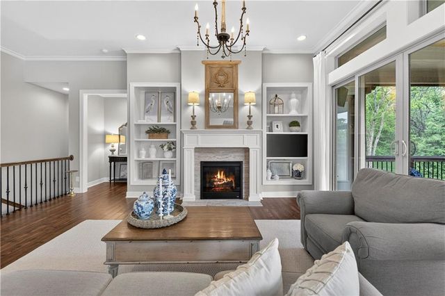 9363 Lind Road, Lenexa, KS 66219