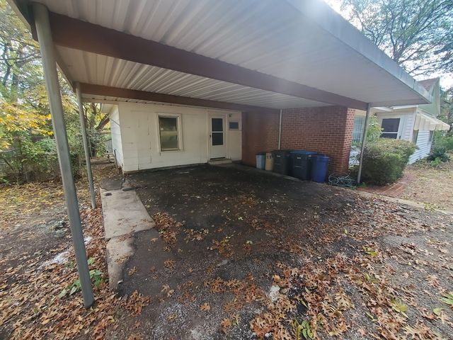 1704 Brook Hollow Drive, Fort Worth, TX 76114