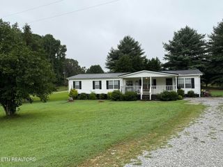 604 Oak Grove Rd, Madisonville, TN 37354