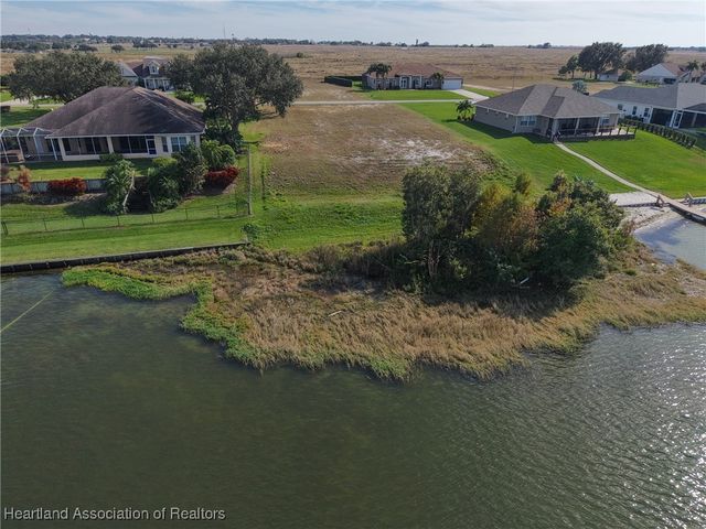 538 Sunset Pointe Drive, Lake Placid, FL 33852