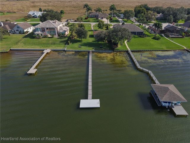 538 Sunset Pointe Drive, Lake Placid, FL 33852