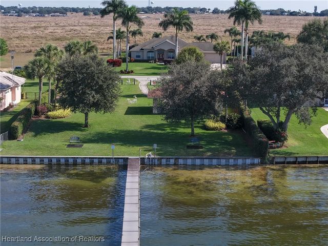 538 Sunset Pointe Drive, Lake Placid, FL 33852