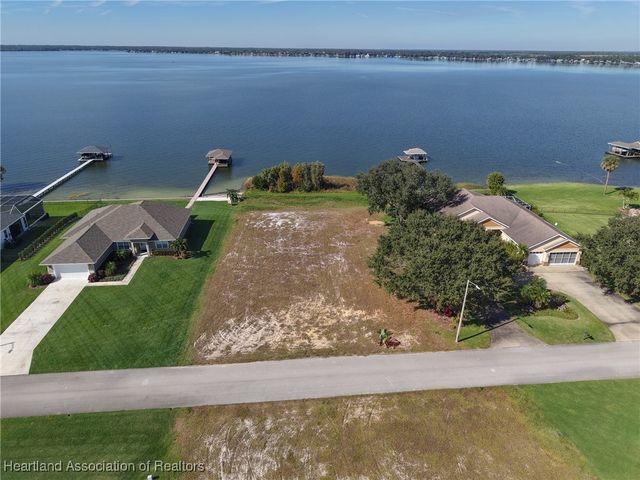 538 Sunset Pointe Drive, Lake Placid, FL 33852