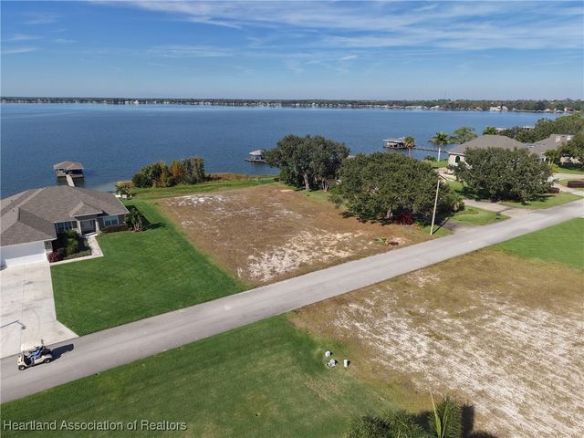 538 Sunset Pointe Drive, Lake Placid, FL 33852
