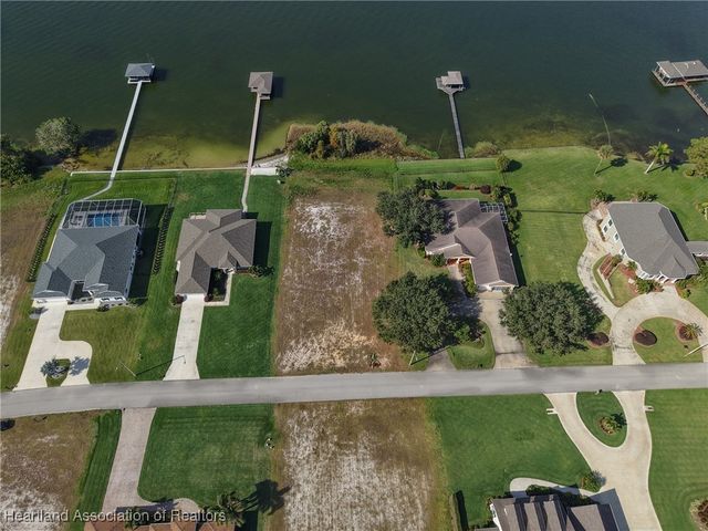 538 Sunset Pointe Drive, Lake Placid, FL 33852