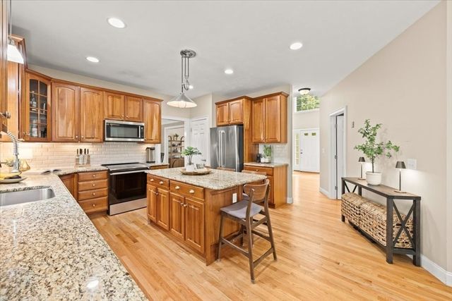 59 Highland Ave, Sudbury, MA 01776