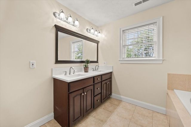 59 Highland Ave, Sudbury, MA 01776