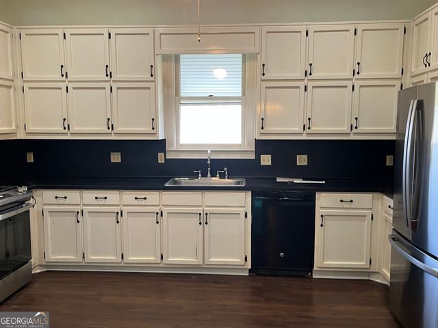 9495 Highway 54, Jonesboro, GA 30238