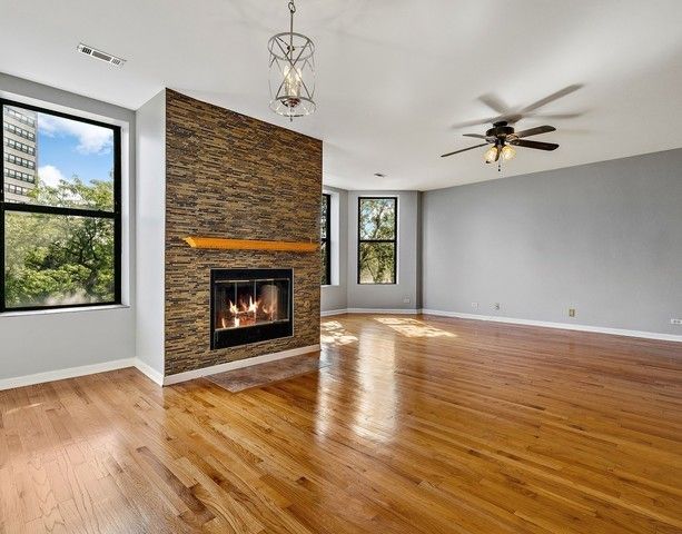 4144 S KING Drive 11M, Chicago, IL 60653