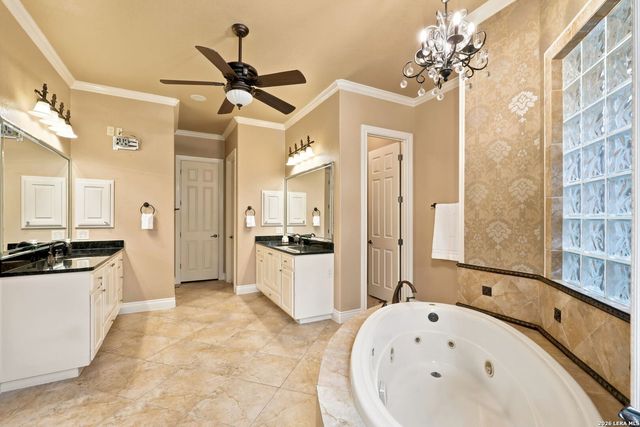 24003 Fog Cyn, San Antonio, TX 78258