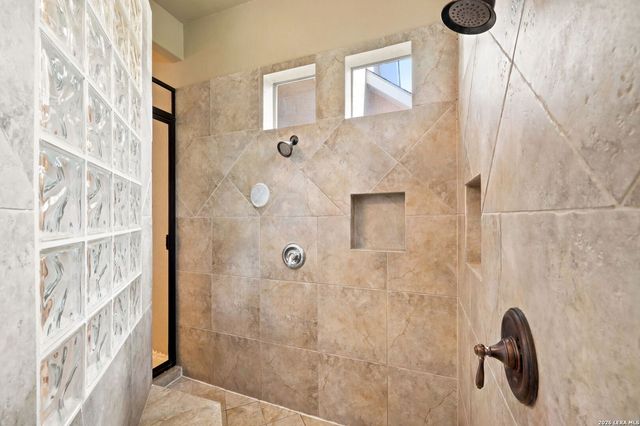 24003 Fog Cyn, San Antonio, TX 78258