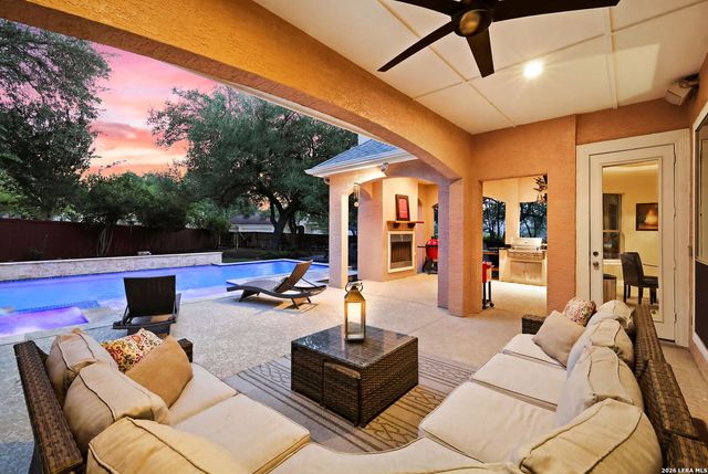 24003 Fog Cyn, San Antonio, TX 78258